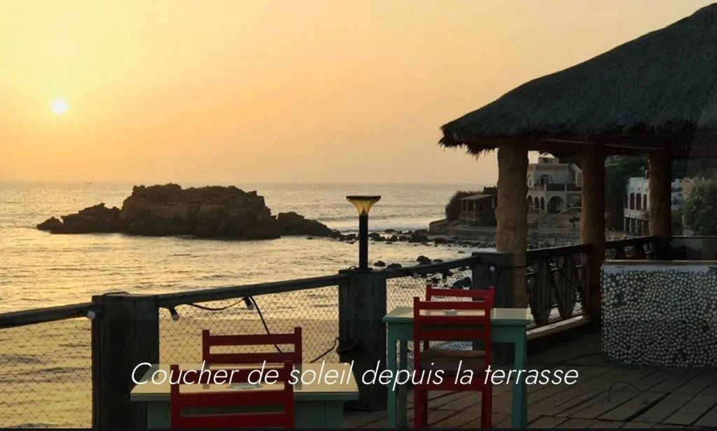 B&B Pieds dans l'eau, hotel in Poponguine