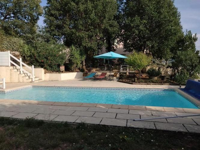 Les loriots, Les Adrets de l'Esterel