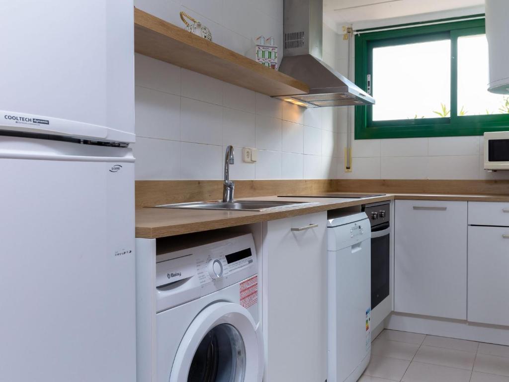 Apartamento luminoso con jardín, piscina comunitaria y cerca de la playa en Llançà. - ES-228-41 - 5