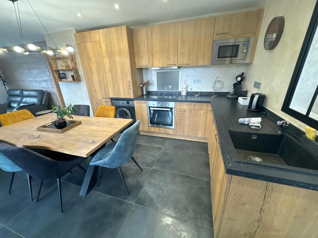 la ruche Bel appartement avec terrasse, magnifique vue , 2 spa - 5