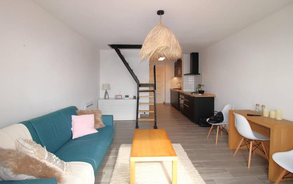 GIEDES Appartement pour 4 personnes avec vue mer face à Porquerolles et piscine situé à Giens - 5
