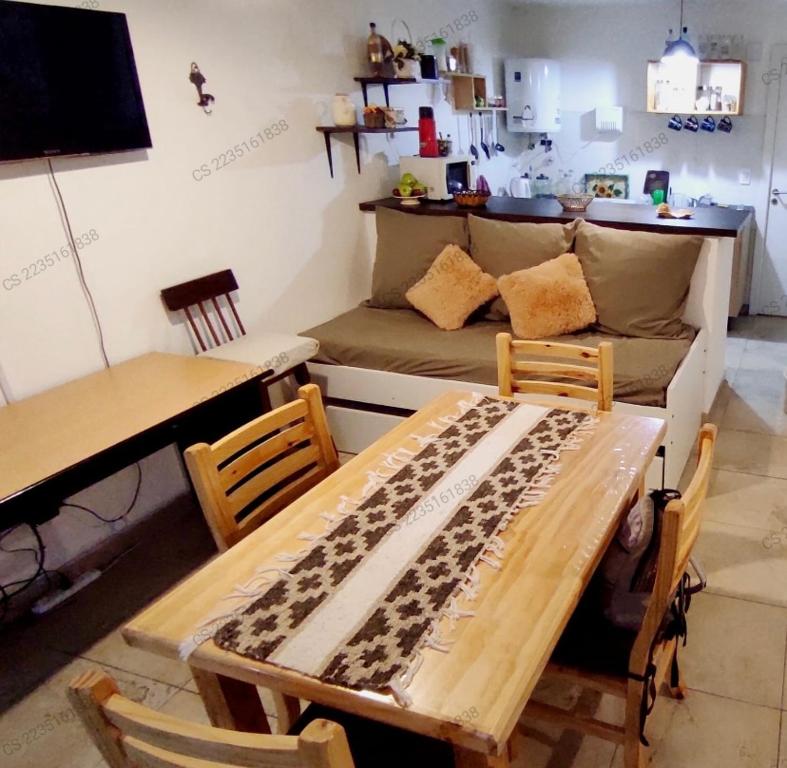 Departamento con balcon y pileta - 3