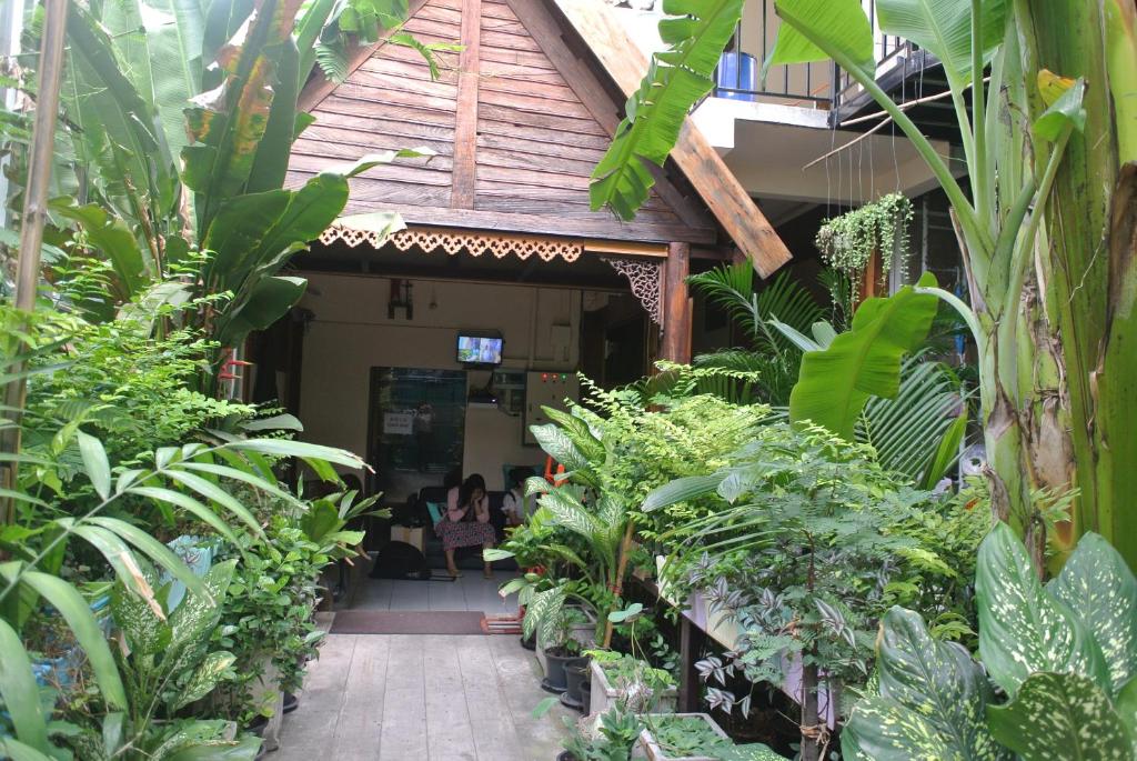 Eco House — Hotel in Bangkok