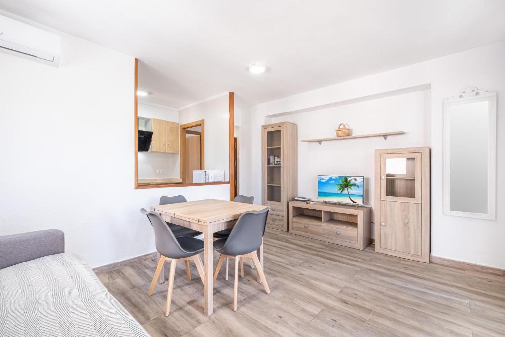 Waldorff 4-A Levante Beach Apartment - 2