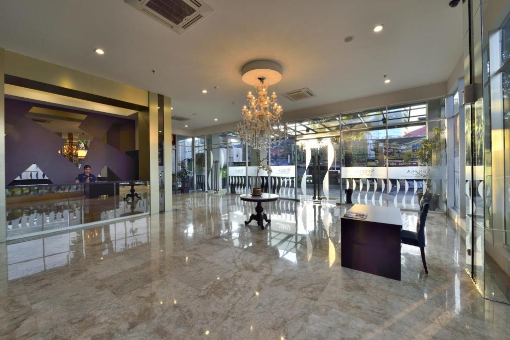 Lobby, Serela Cihampelas Hotel in Bandung