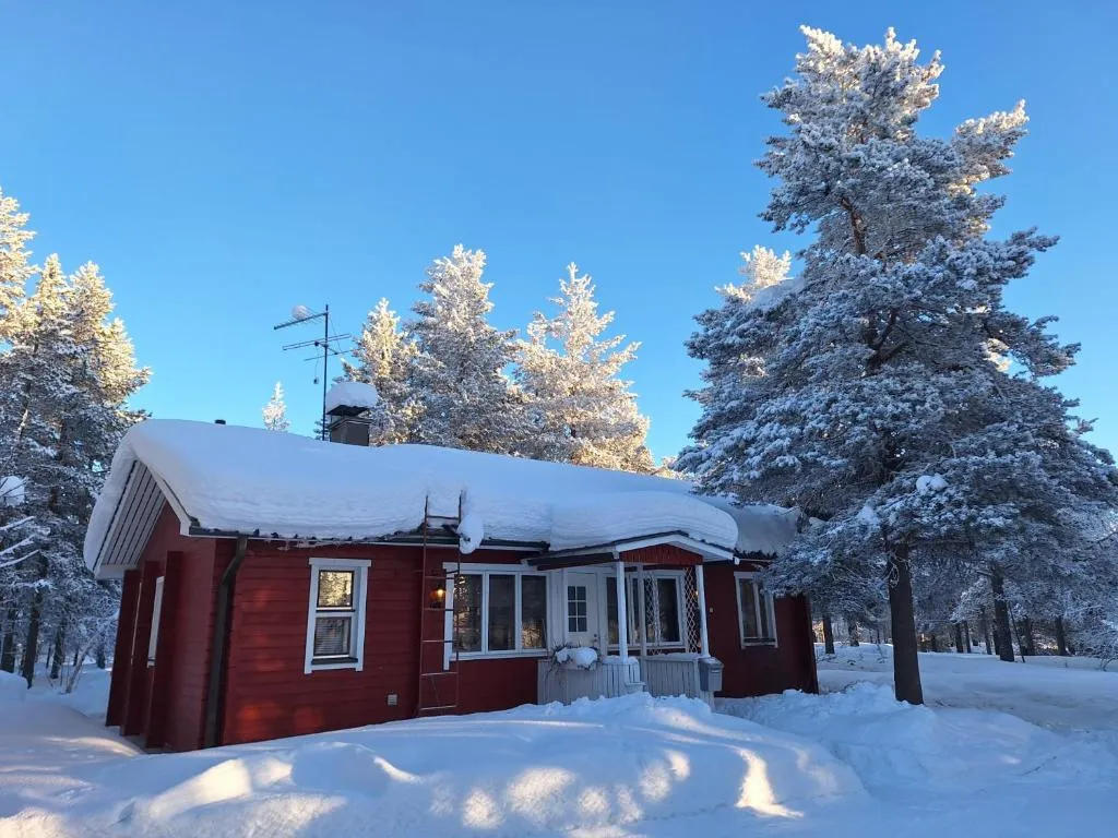 Holiday Home Samanitieva, hotel in Enontekiö