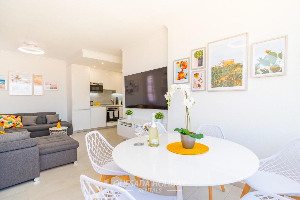 Beautiful La Mata beach modern Apartment - 4