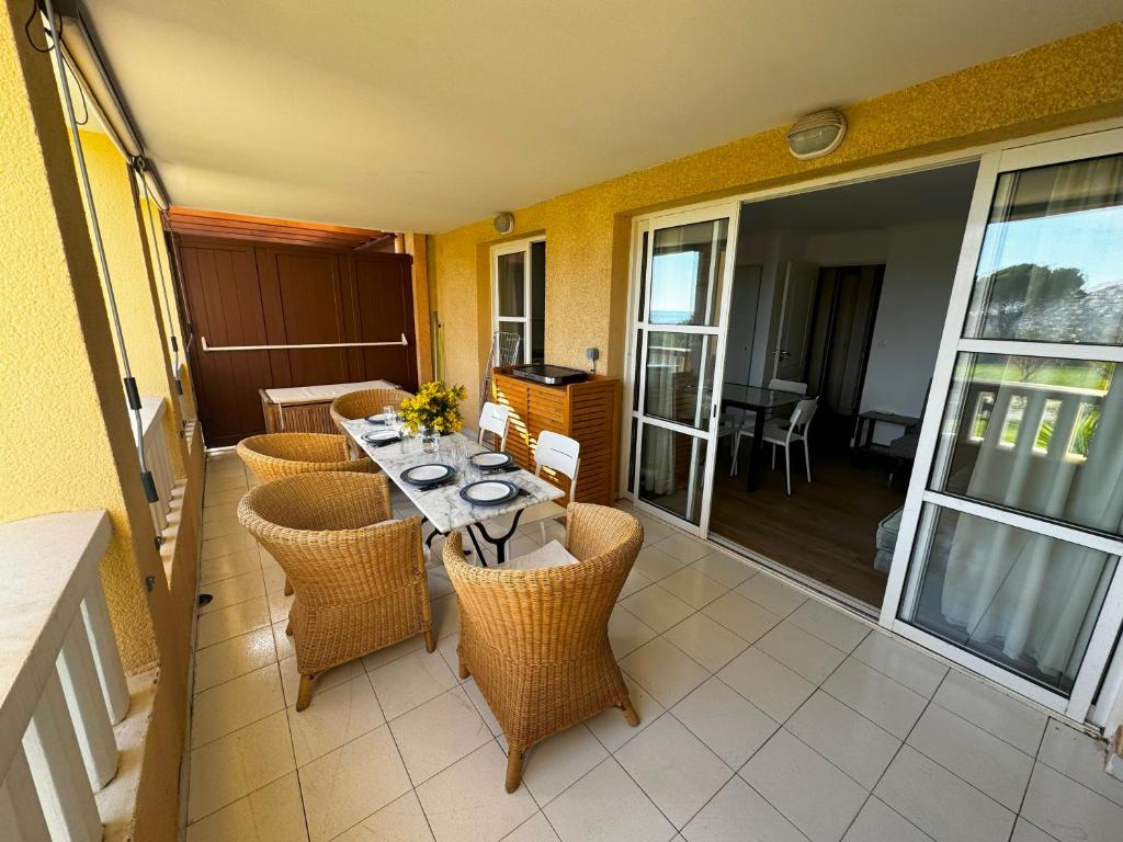 Grand Appartement avec 2 Véritables Chambres Cap Esterel vue mer et Estérel - 2