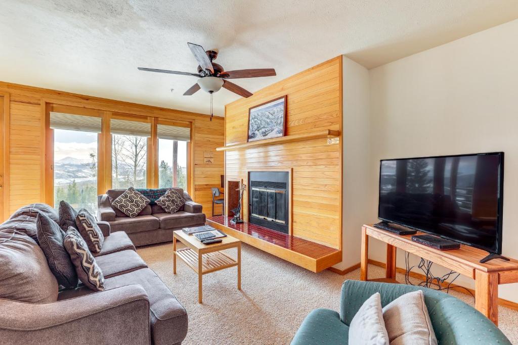 Mtn-View Gem with Community Perks in Silverthorne!, Silverthorne