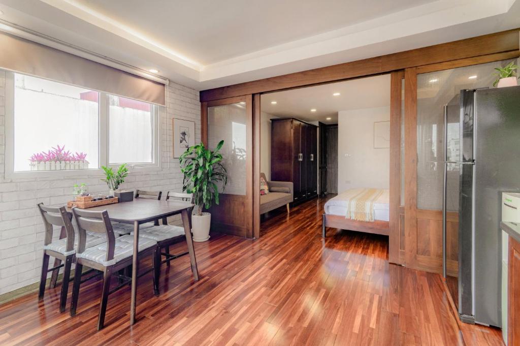 Luxe Paradise Suites Hotel Nam Ngu