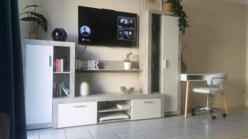 Rocas del Mar Apartment - 2