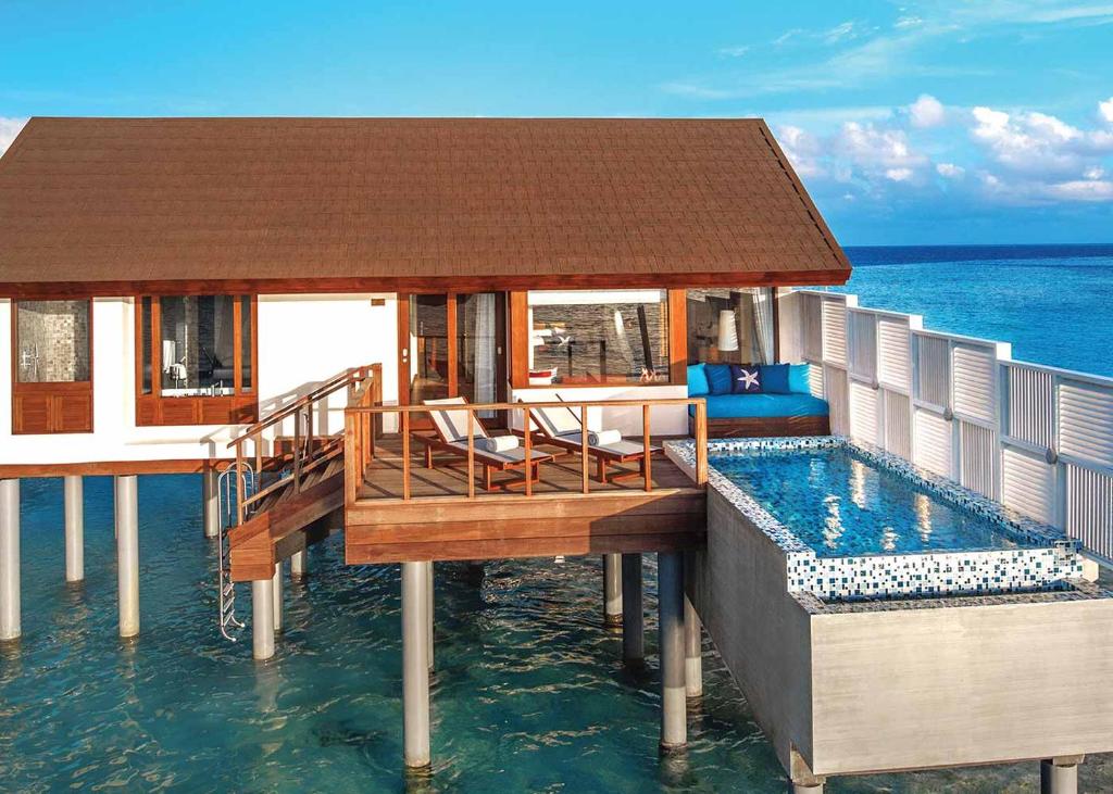 OBLU SELECT Sangeli - Premium All Inclusive with Free Transfers — Swimming pool in Kaafu Atoll, Kaafu