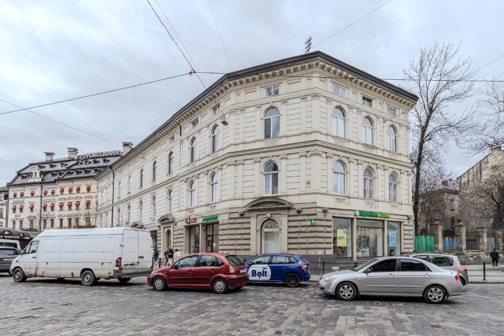 Soborniy Hostel, Lvov
