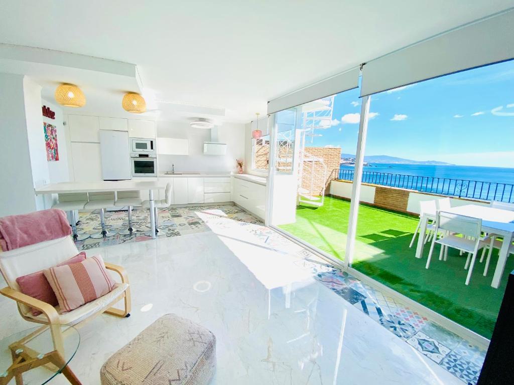 Ático -Penthouse Jardines de Adnania en Marina del Este con vistas al mar - 1