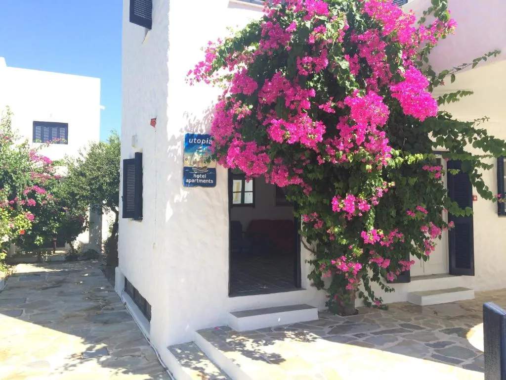Utopia Hotel Apartments, מלון באגיה מרינה