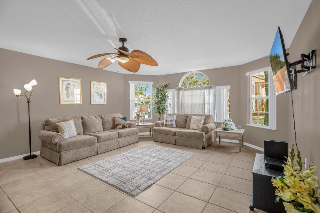 Ground Level Condo with Garden Patio, Kissimmee