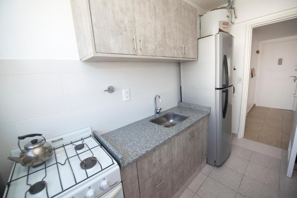 Renovado monoambiente en La Feliz con seña - 3