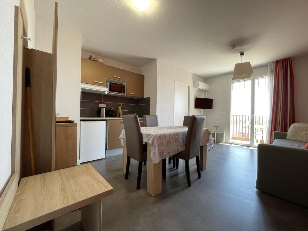 Appartement 2P à Sète avec Piscine, Clim, Parking et Proche Plages - FR-1-338-556 - 3