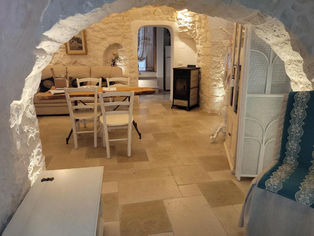 Valle D'Itria Trulli e Alcova Mikael - 4