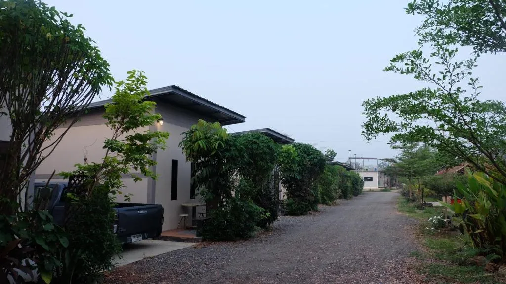 เช็คอินรีสอร์ทชัยนาท Check-in resort, hotel v destinaci Ban Khao Khayai (1)