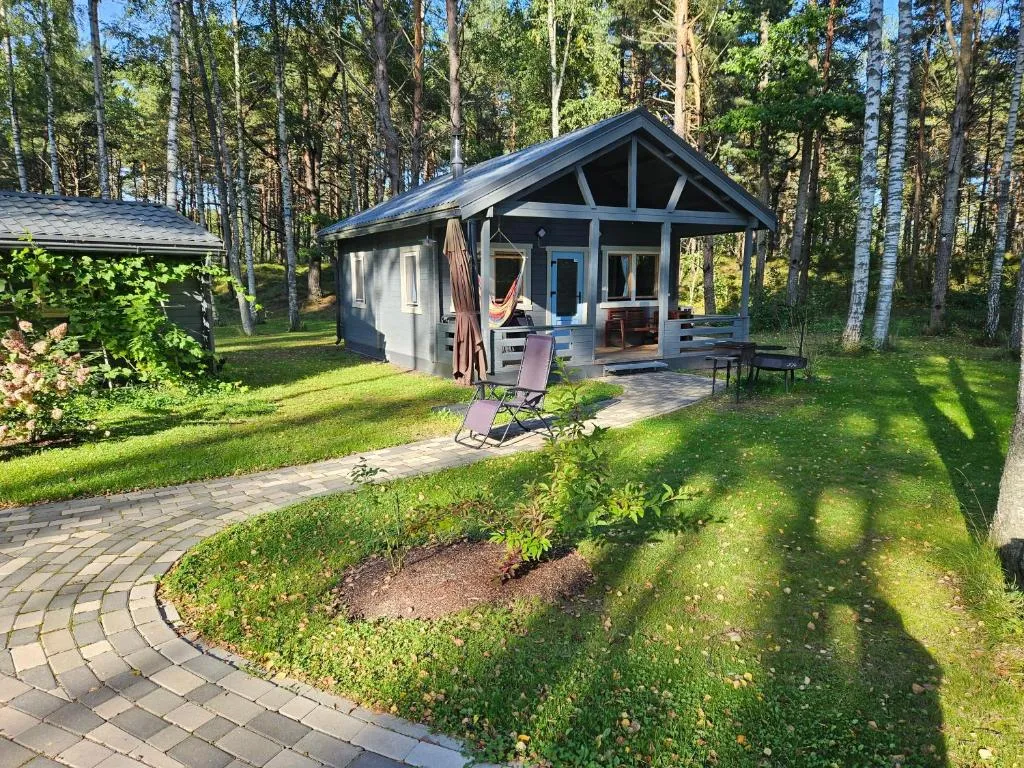Pie Putniem, Hotel in Lapmežciems