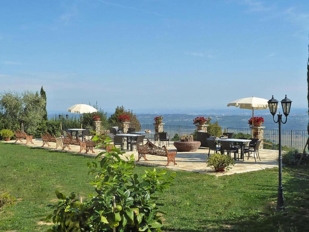 Estate in Monte Serra with Panoramic Views - 5