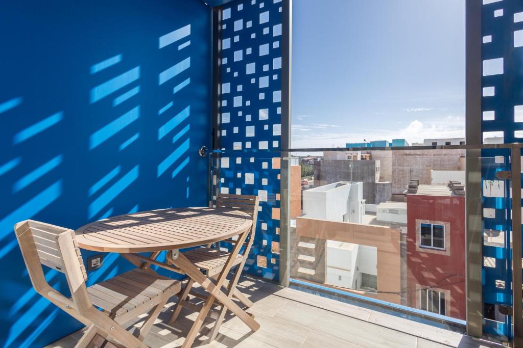 Lightbooking Apartamento con terraza en playa de Arinaga, Agüimes