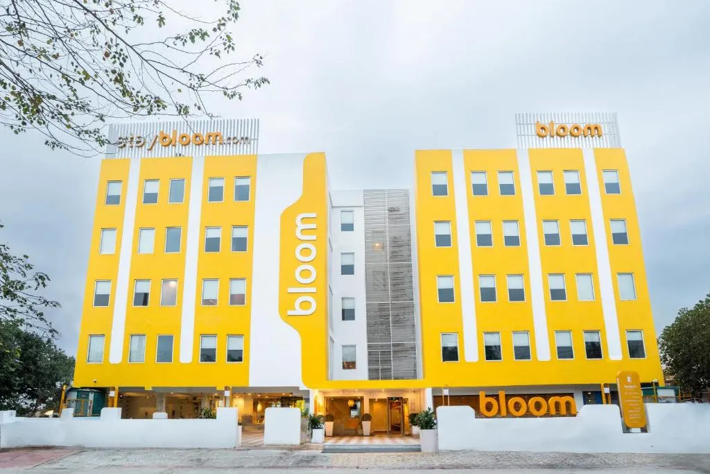 Bloom Hotel - Medicity Gurugram, Near Medanta Hospital，位于古尔冈的酒店
