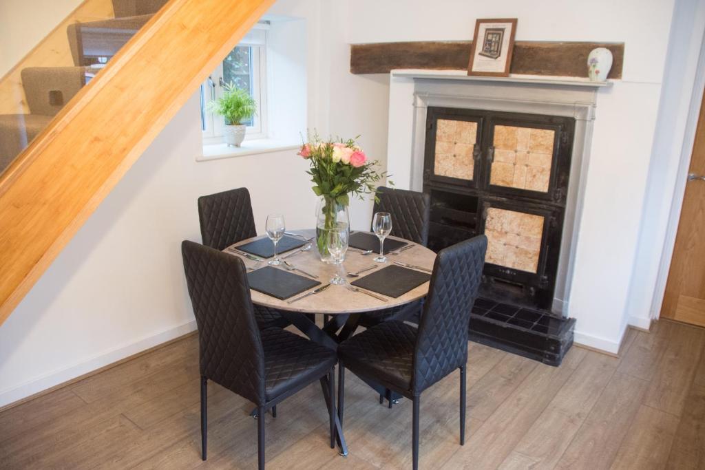 Mount Cottage, Shrewsbury photo 5