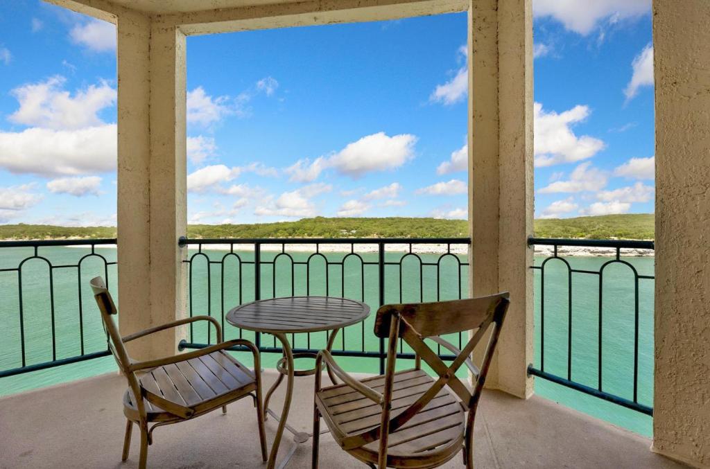 ILT 3221 Lakeside Serenity, Lago Vista