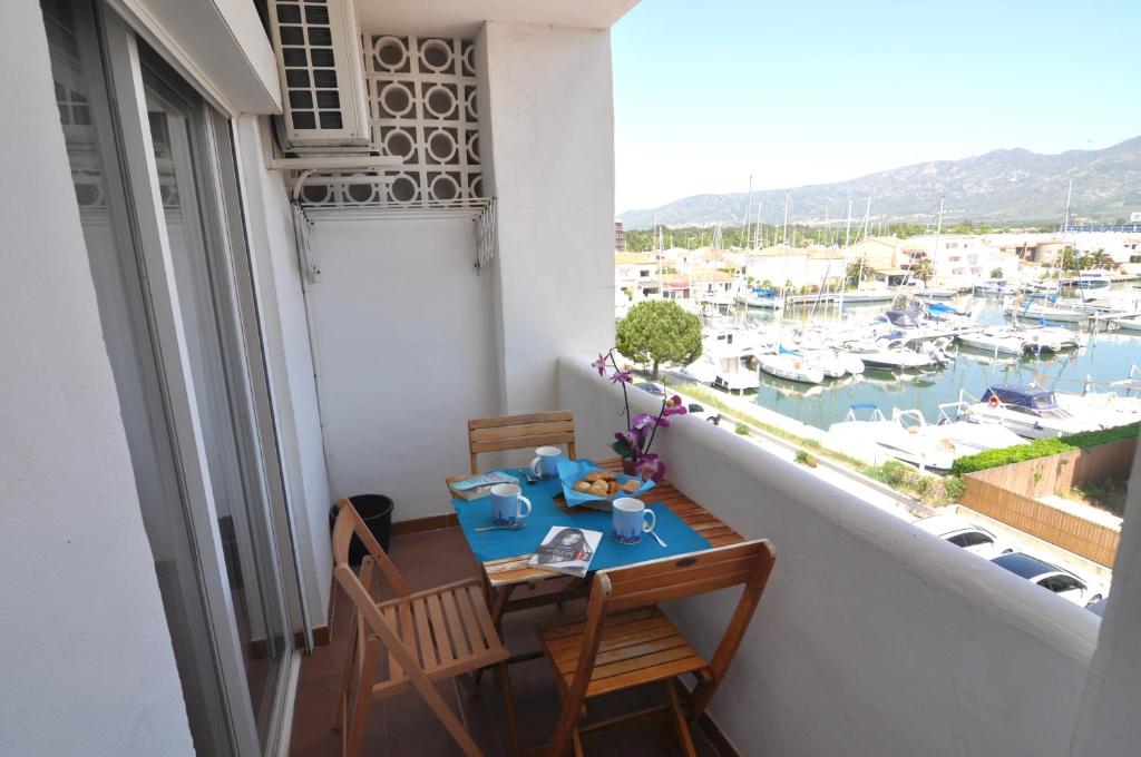 RNET - Royal Marine Xaloc 3-1 - Roses Costa Brava, Roses