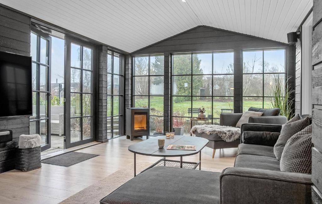 Gorgeous Home In Rude With Wifi, Rude