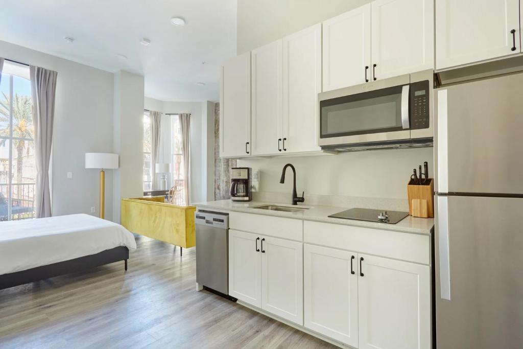 Roami at Canal Quarters 외관