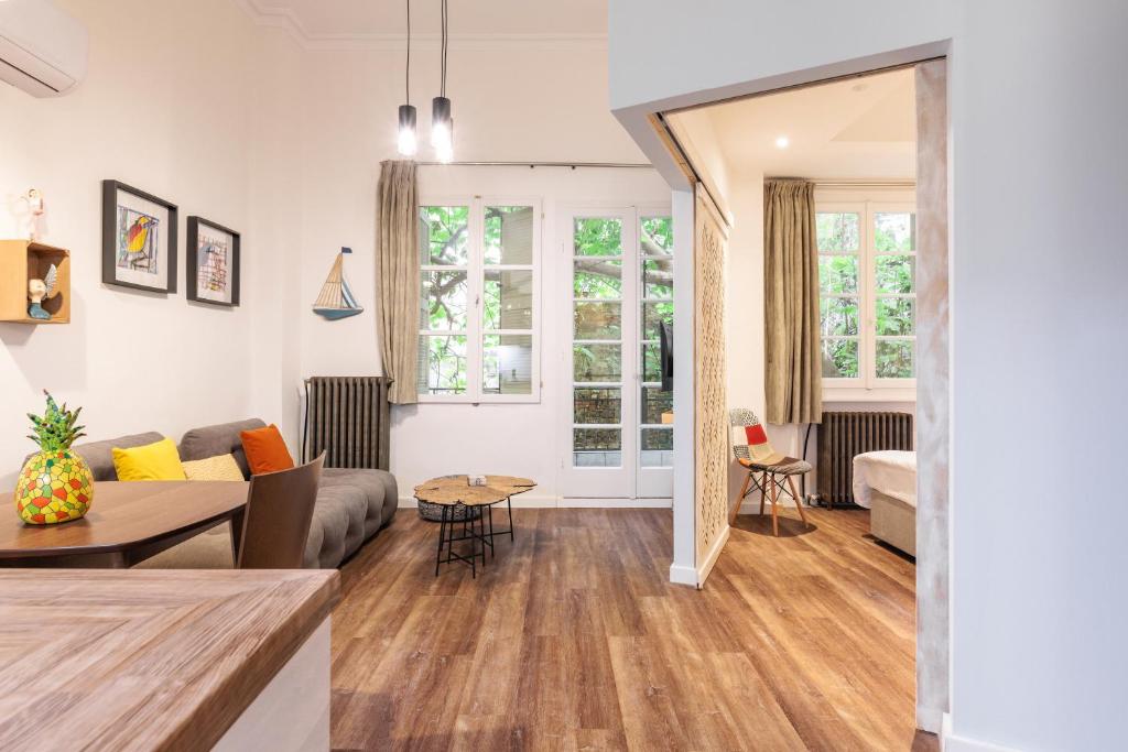 Couple-in magical suite with jacuzzi, Soluň