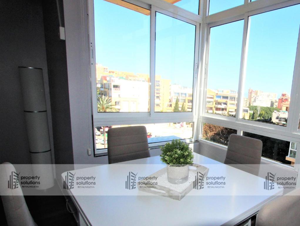 645 Águila Apartamentos - Vista al mar - Cerca de tren, restaurantes, tiendas - PLAYA A 10 MIN CAMINANDO - 2