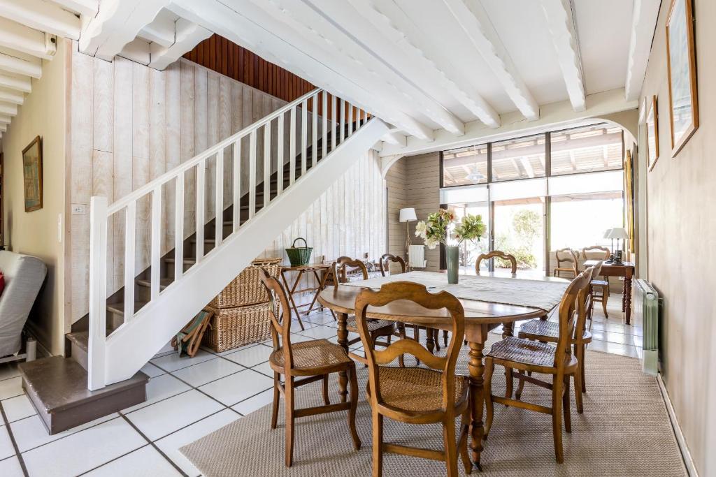 À 400m de la plage, maison pour 12 avec piscine - 3