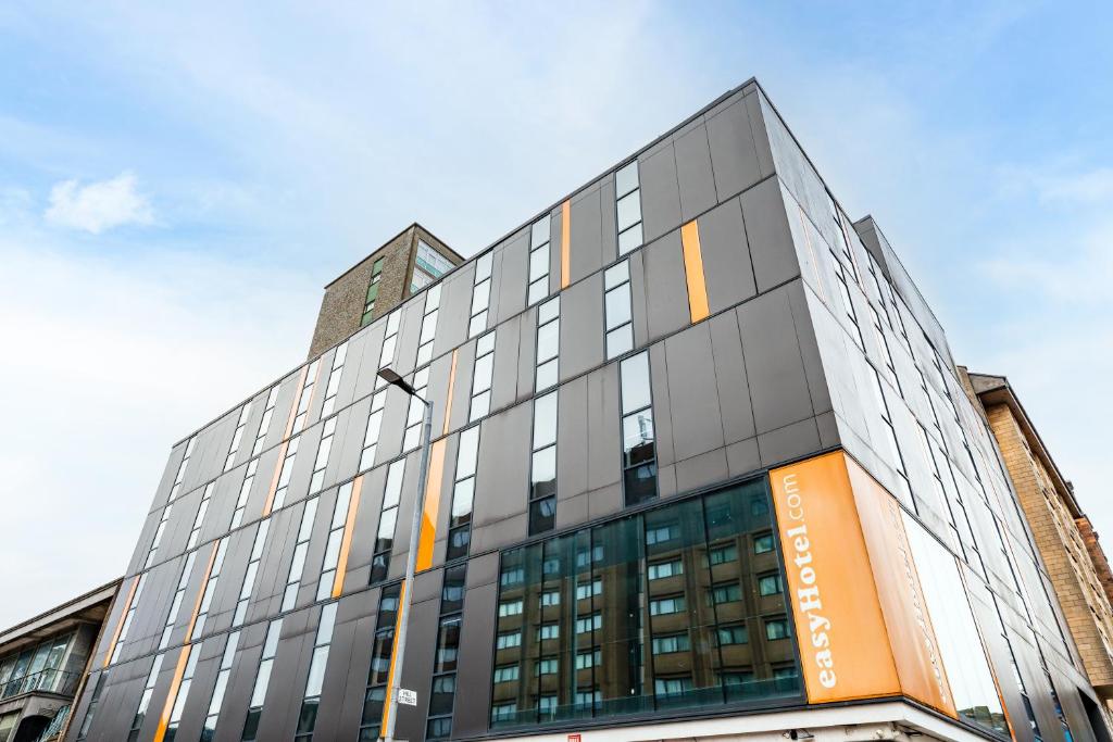 Exterior view, easyHotel Glasgow City in Glasgow