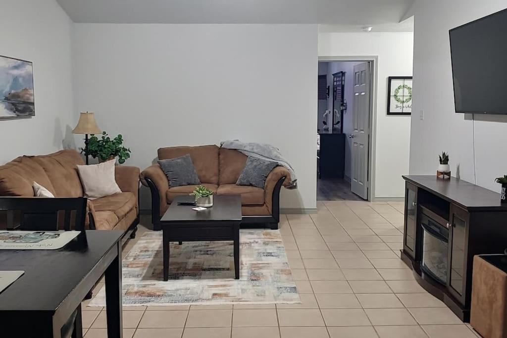 Relax and Unwind, Bryan