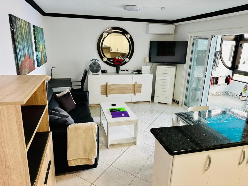 Atlantic View Apartment - 2