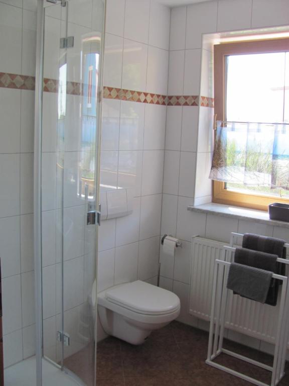 #5 Schönes komfortables Gästezimmer mit Gemeinschaftsbad, W-Lan frei ,Airport nah gelegen - 4