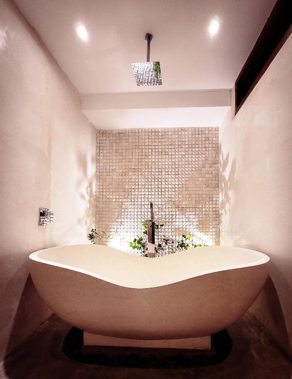 The White Key Luxury Villas