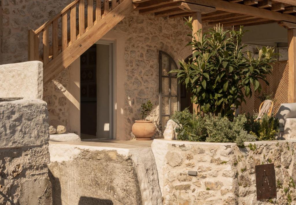 Aghioti, Agios Nikitas