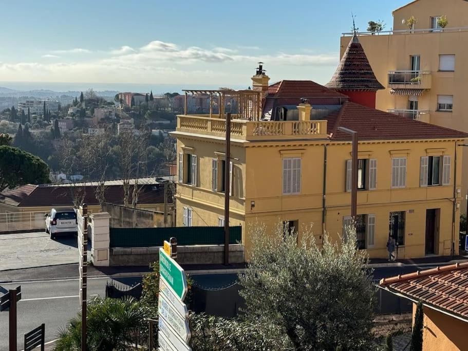 PitchMoon Bel Appartement 85 m2, grande terrasse extérieure - 2