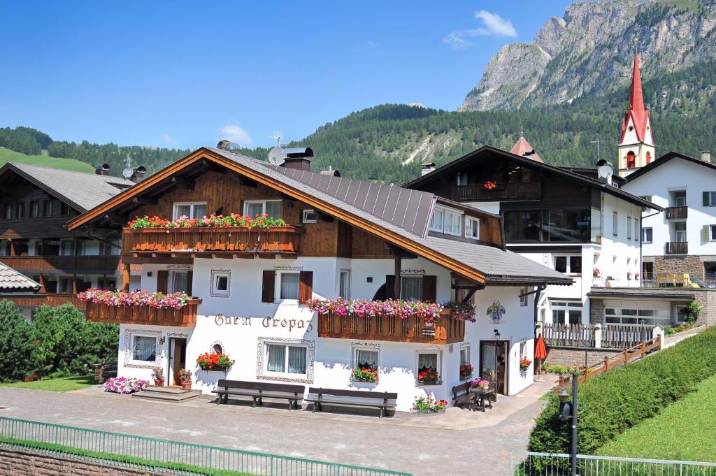 Garni Crepaz — Hotel in Selva di Val Gardena