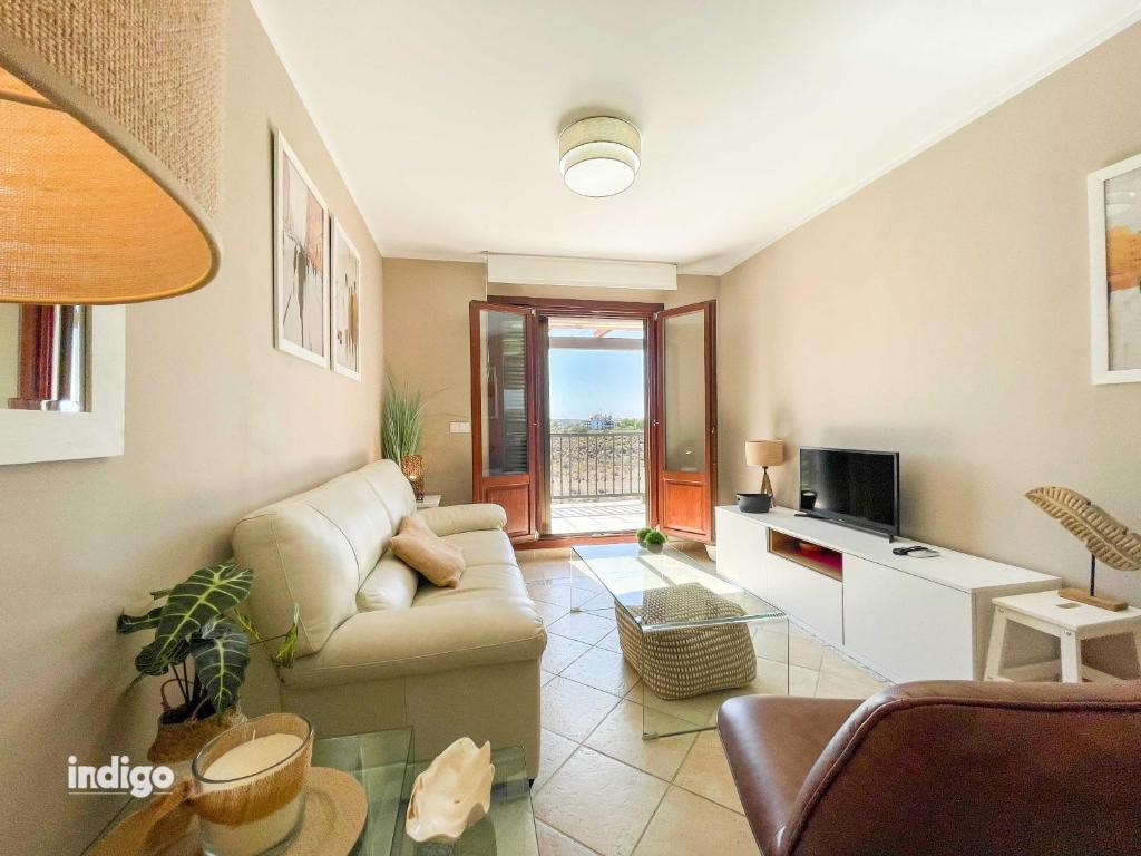 Top-floor Apartment - Stunning Views - GOR01 - 4