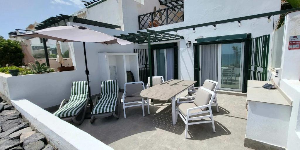 Oceanfront Villa - Tenerife South - 3