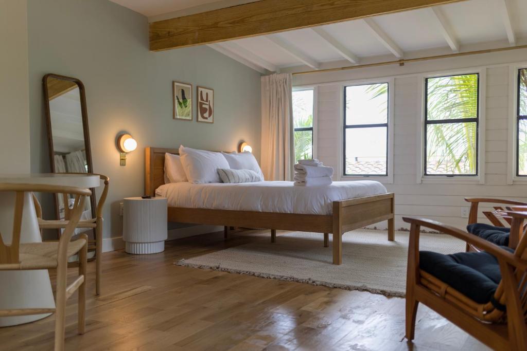 The Grandview Collection - Newark, West Palm Beach