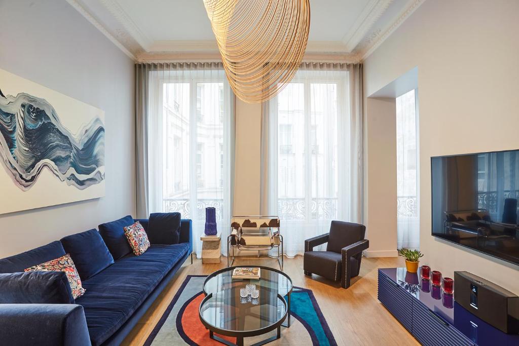 LE MARAIS Luxury Apartment in the heart of Paris - 2 Bed 2 Bath with AC - 2
