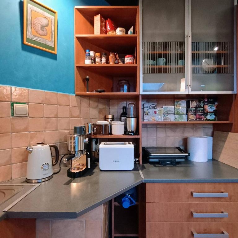 On The Terrace La Vida Joy Mansard Top Kitchen - 5