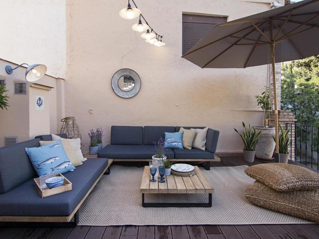 ChezmoiHomes Alhambra Boutique Terrace - 3